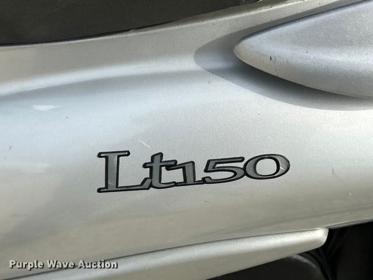 image for item EK4197 2003 Piaggio LT150 scooter