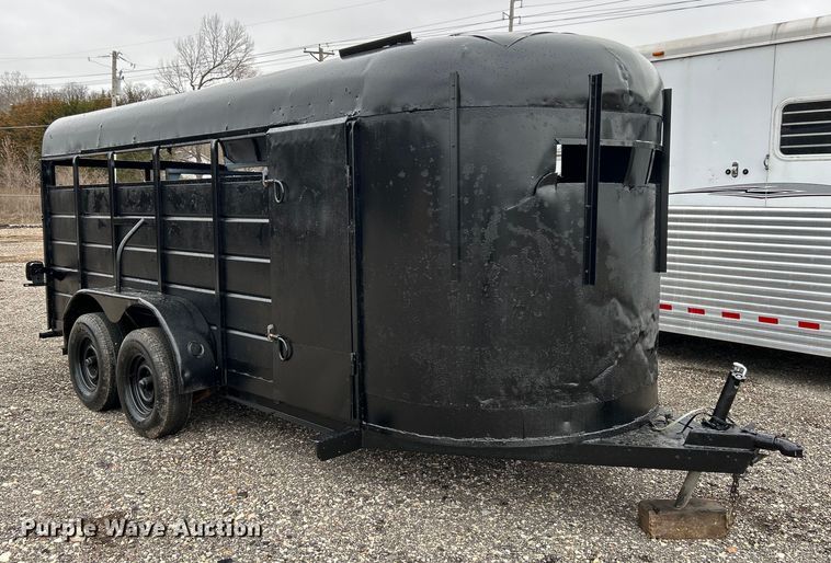 image for item EK4198 1977 W-W Trailer Mfg livestock trailer