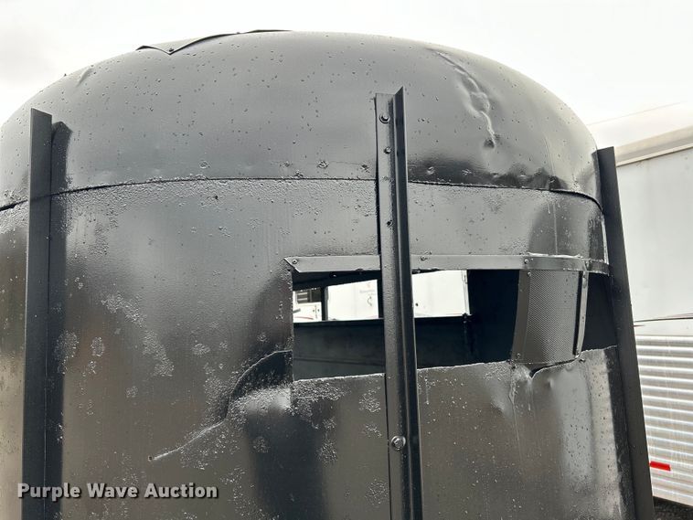 image for item EK4198 1977 W-W Trailer Mfg livestock trailer