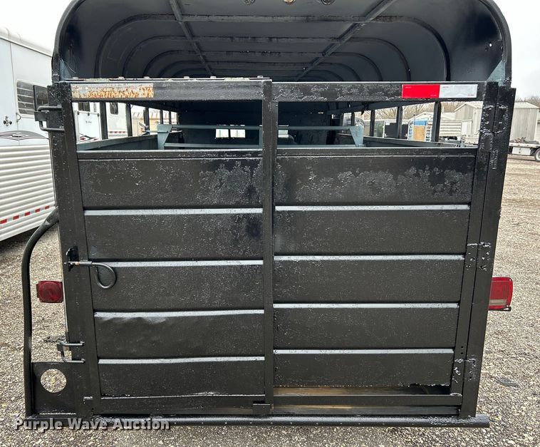 image for item EK4198 1977 W-W Trailer Mfg livestock trailer