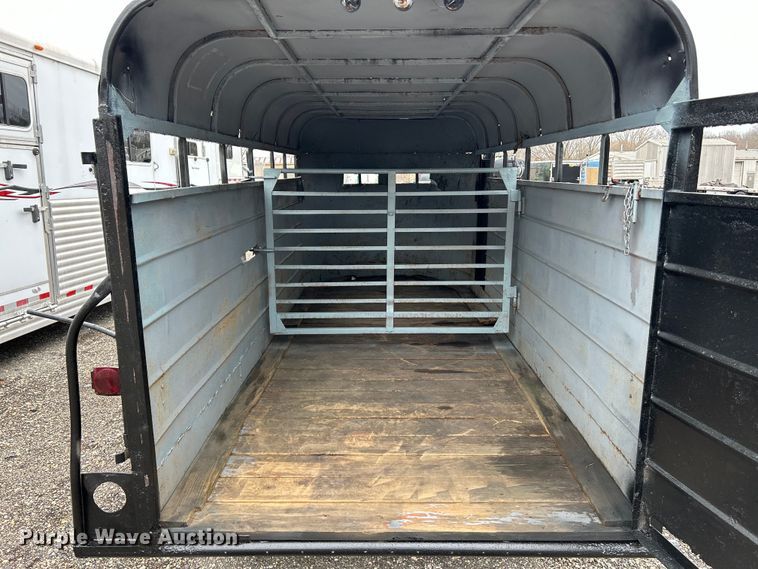 image for item EK4198 1977 W-W Trailer Mfg livestock trailer
