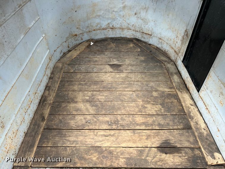 image for item EK4198 1977 W-W Trailer Mfg livestock trailer