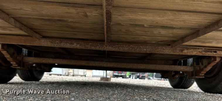 image for item EK4198 1977 W-W Trailer Mfg livestock trailer