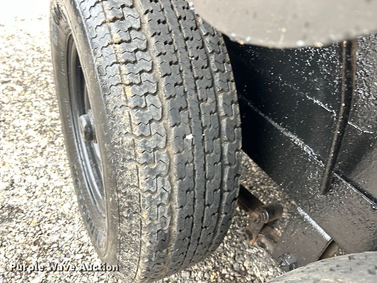 image for item EK4198 1977 W-W Trailer Mfg livestock trailer