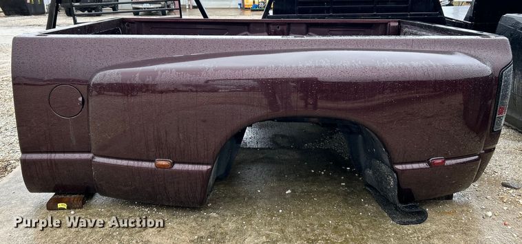 image for item EK4254 2004 Dodge  Ram 3500 pickup bed 