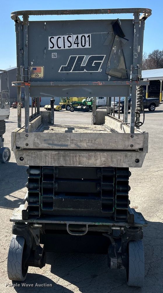 image for item EK4266 2008 JLG 3246 ES scissor lift