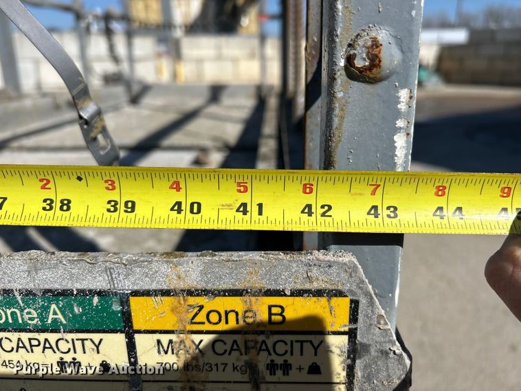 image for item EK4266 2008 JLG 3246 ES scissor lift