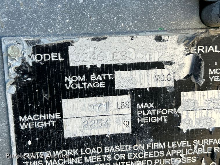 image for item EK4268 2007 JLG 3246 ES scissor lift