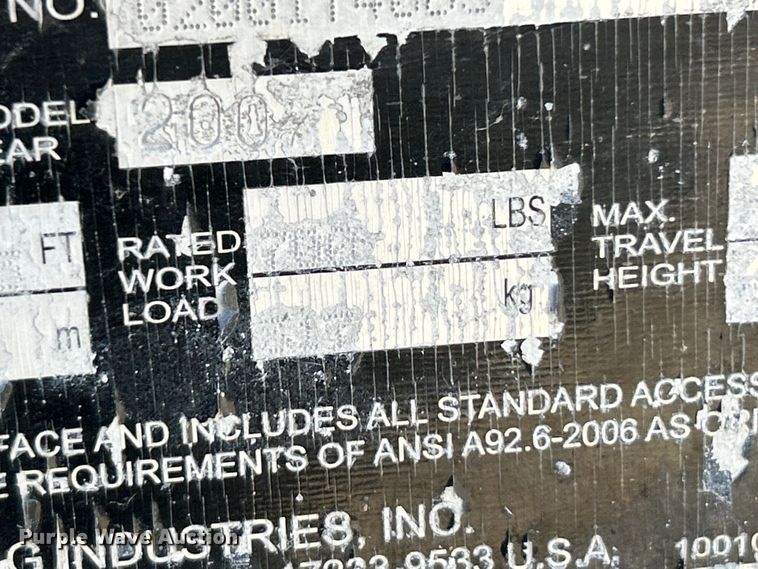 image for item EK4268 2007 JLG 3246 ES scissor lift