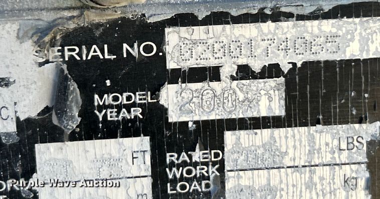 image for item EK4268 2007 JLG 3246 ES scissor lift