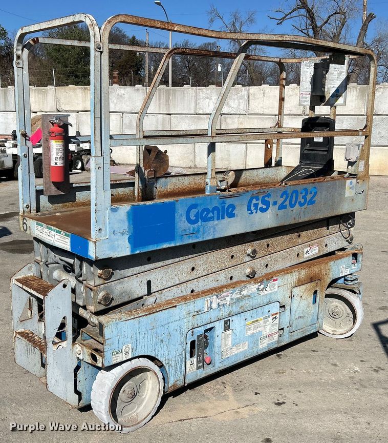 image for item EK4269 Genie GS-2032 scissor lift