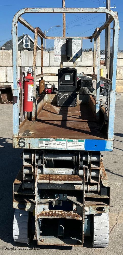 image for item EK4269 Genie GS-2032 scissor lift