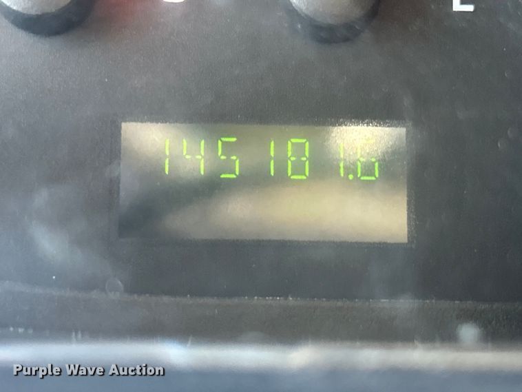 image for item EK4279 2006 Ford E450 box truck