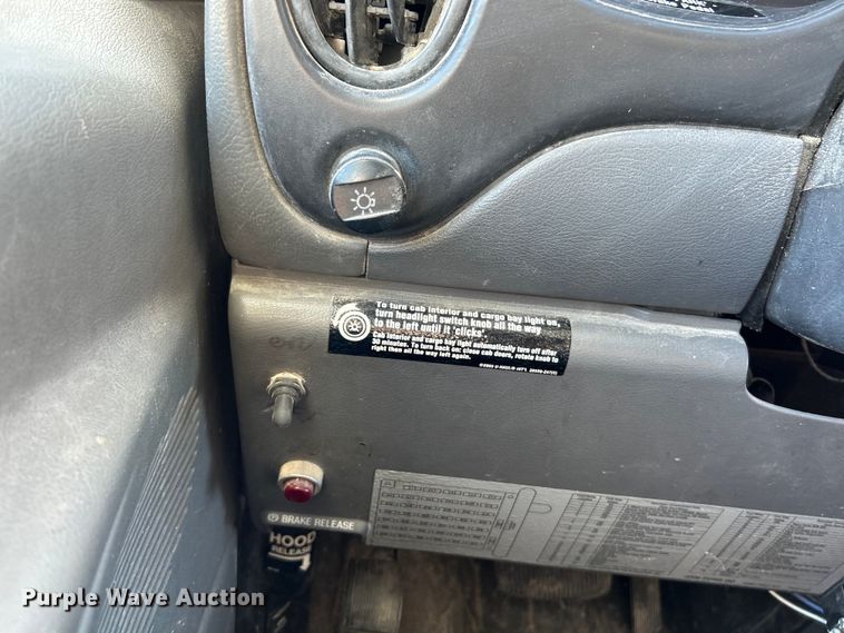 image for item EK4279 2006 Ford E450 box truck