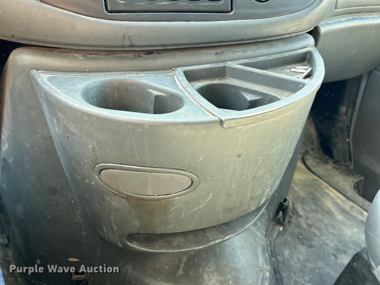 image for item EK4279 2006 Ford E450 box truck