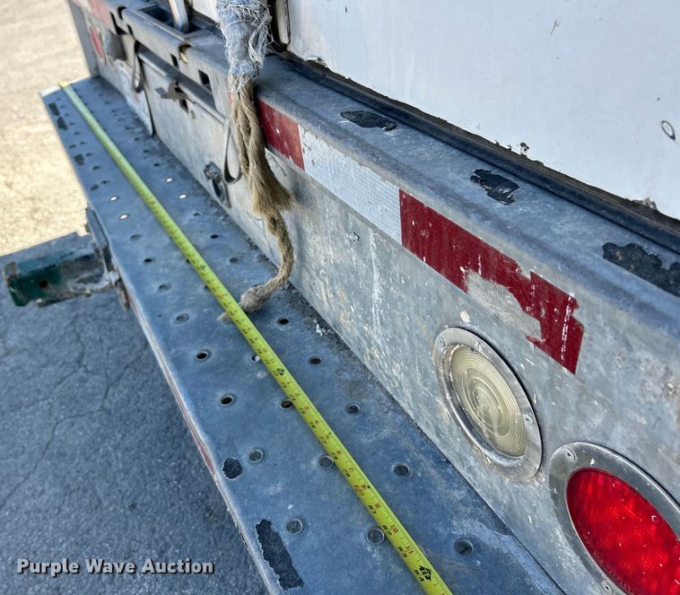 image for item EK4279 2006 Ford E450 box truck