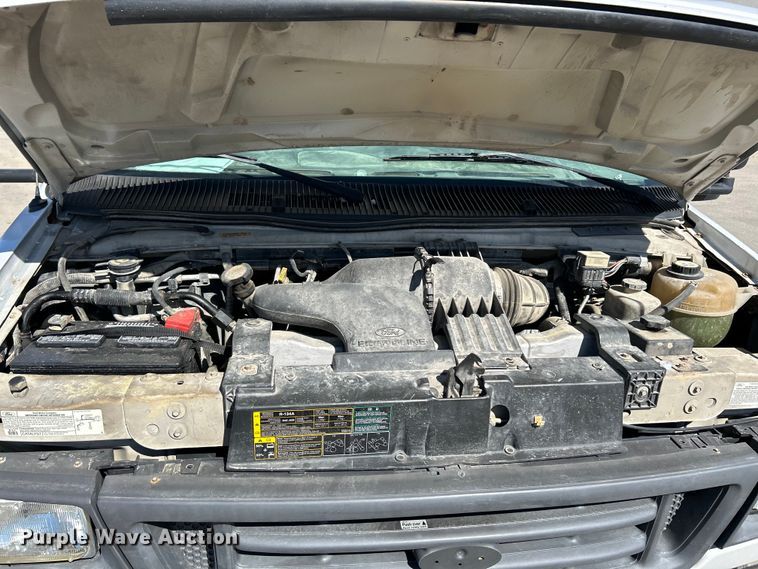 image for item EK4279 2006 Ford E450 box truck