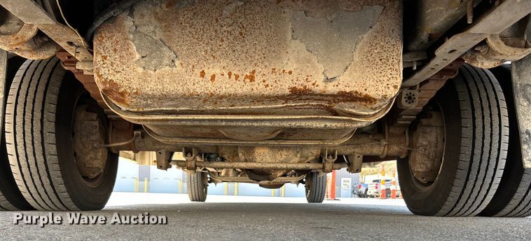 image for item EK4279 2006 Ford E450 box truck