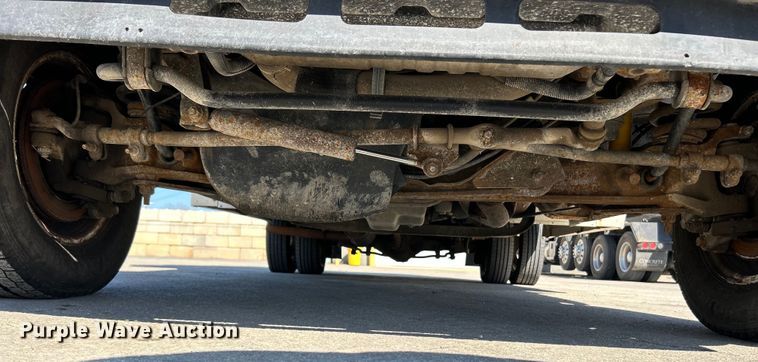 image for item EK4279 2006 Ford E450 box truck