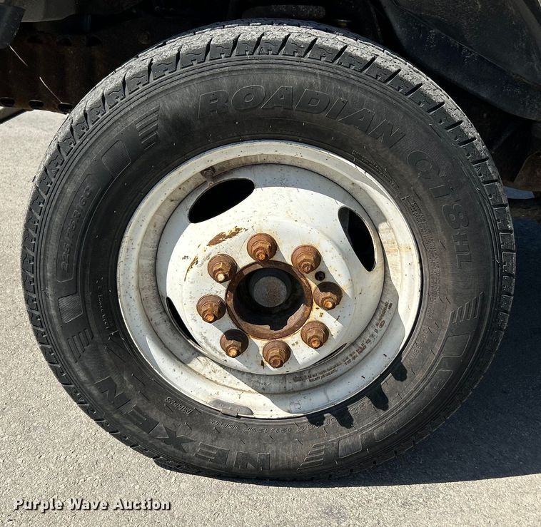 image for item EK4279 2006 Ford E450 box truck