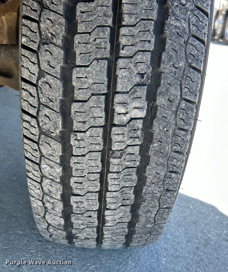 image for item EK4279 2006 Ford E450 box truck