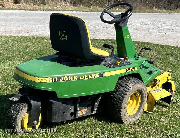 image for item EK4285 John Deere F525 lawn mower