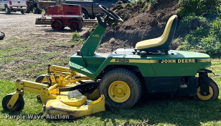 image for item EK4285 John Deere F525 lawn mower