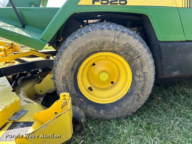 image for item EK4285 John Deere F525 lawn mower