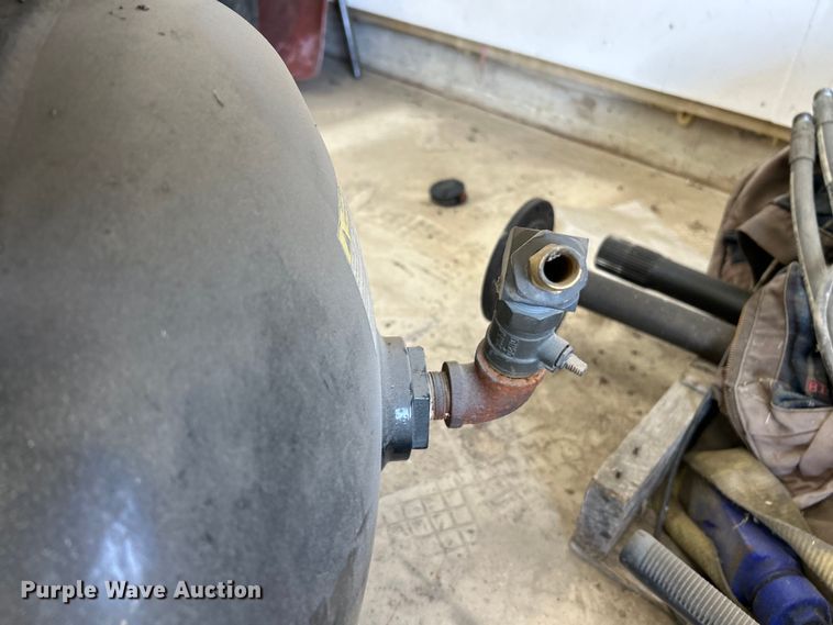 image for item EK4286 Industrial Pneumatic air compressor