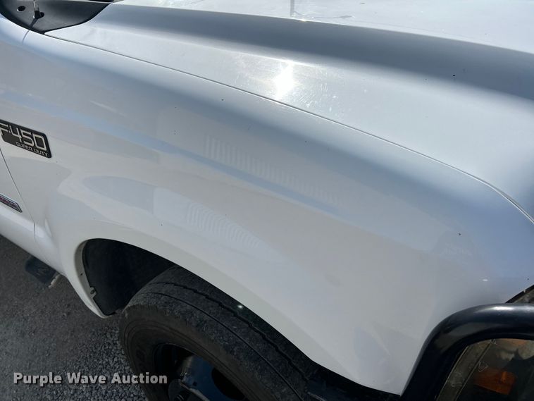 image for item EK4287 2004 Ford  F450 Super Duty XLT flatbed truck