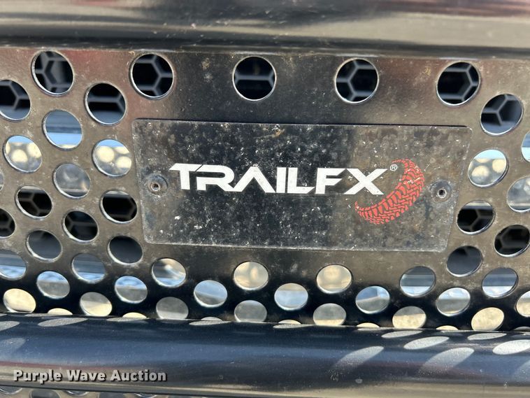 image for item EK4287 2004 Ford  F450 Super Duty XLT flatbed truck