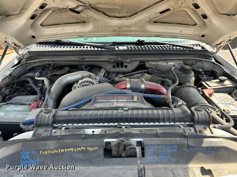 image for item EK4287 2004 Ford  F450 Super Duty XLT flatbed truck