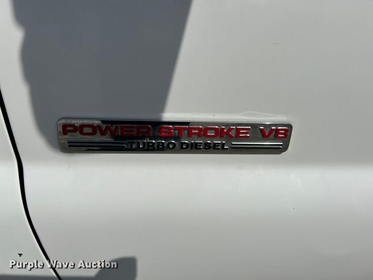 image for item EK4287 2004 Ford  F450 Super Duty XLT flatbed truck