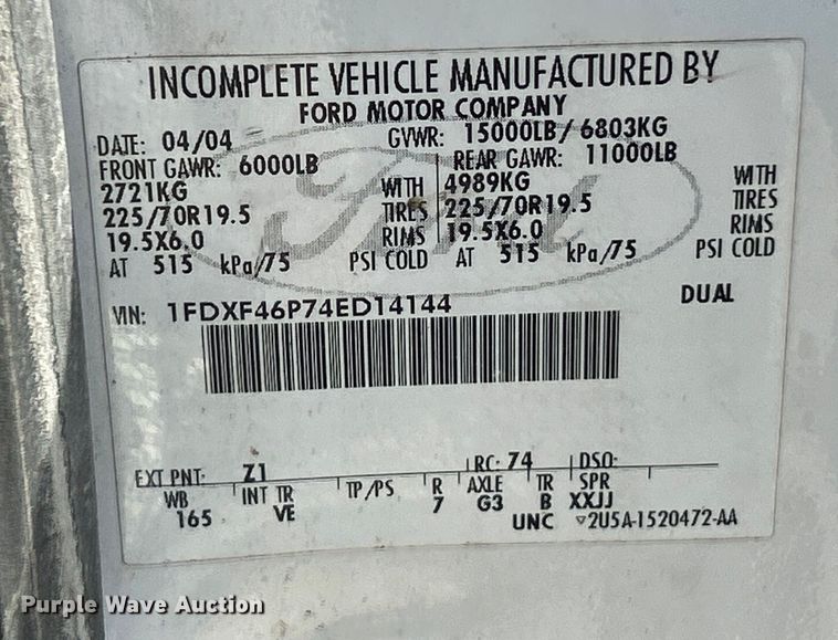 image for item EK4287 2004 Ford  F450 Super Duty XLT flatbed truck