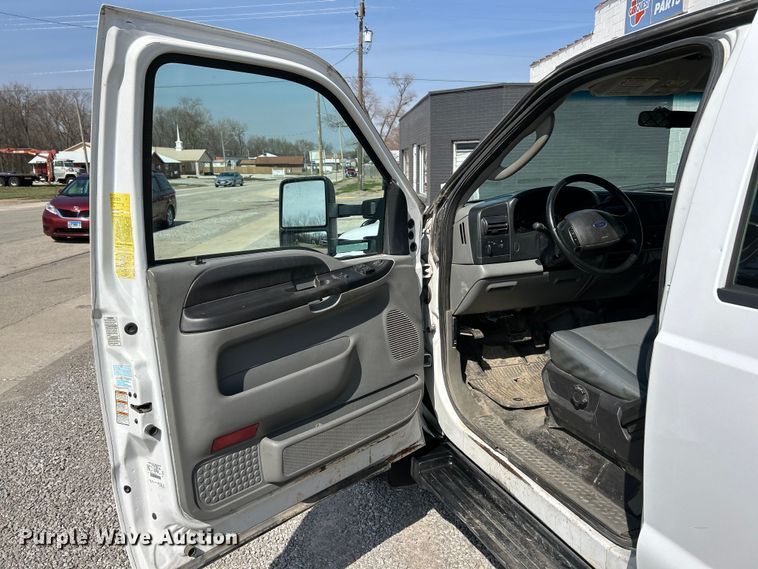 image for item EK4289 2006 Ford F450 Super Duty XL utility / service truck