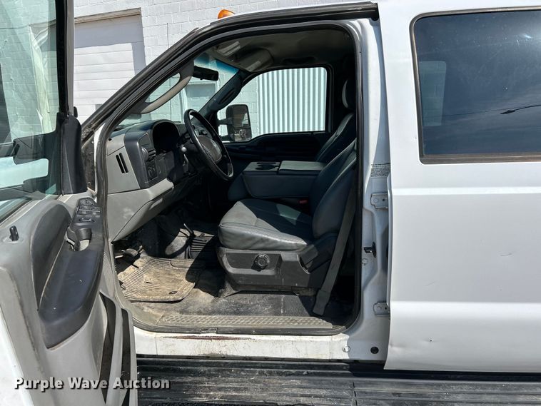 image for item EK4289 2006 Ford F450 Super Duty XL utility / service truck