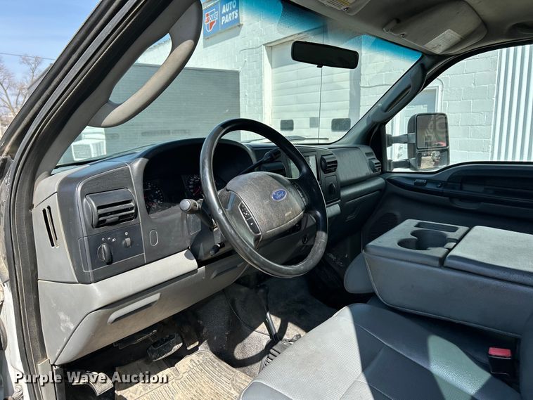 image for item EK4289 2006 Ford F450 Super Duty XL utility / service truck