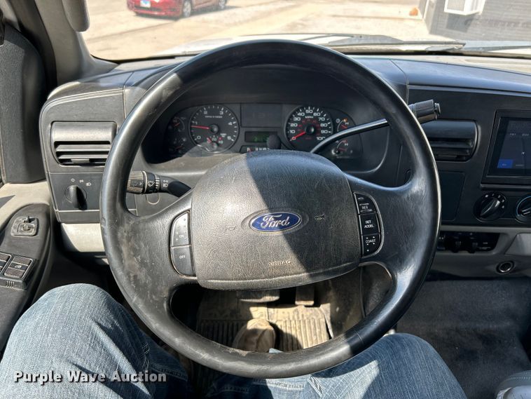 image for item EK4289 2006 Ford F450 Super Duty XL utility / service truck