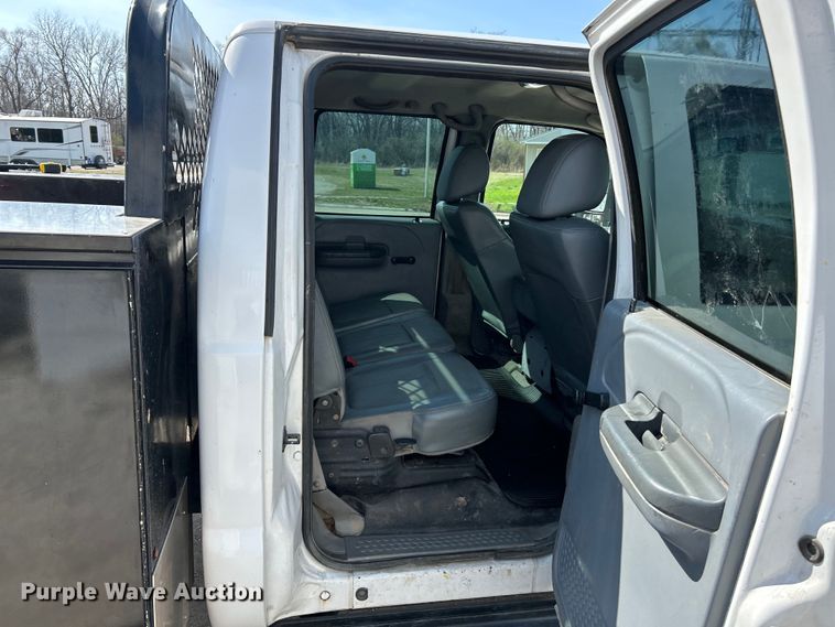 image for item EK4289 2006 Ford F450 Super Duty XL utility / service truck