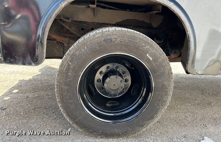 image for item EK4289 2006 Ford F450 Super Duty XL utility / service truck