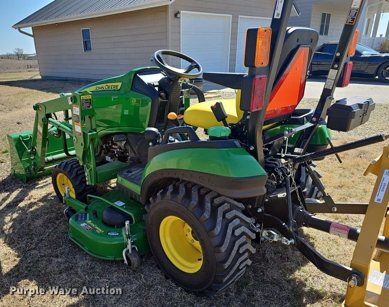 image for item EK5629 2016 John Deere  1025R tractor