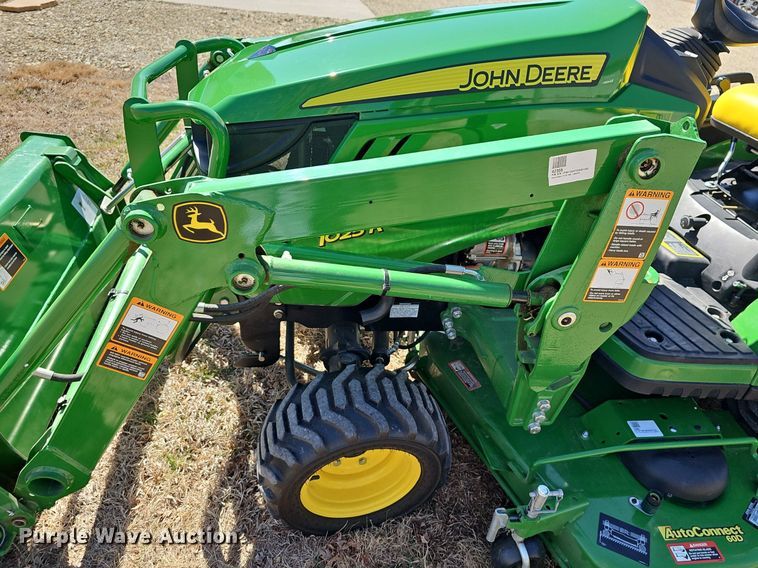 image for item EK5629 2016 John Deere  1025R tractor
