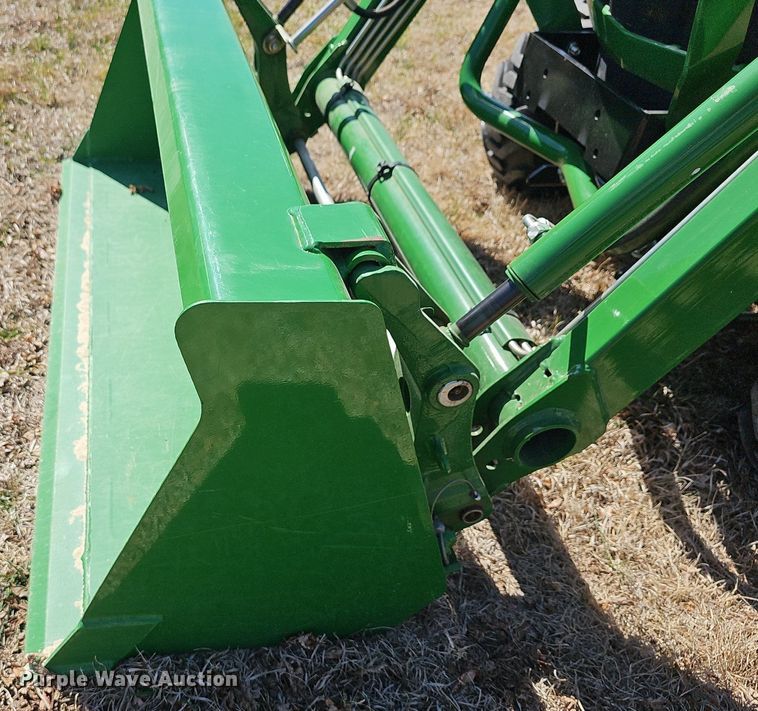 image for item EK5629 2016 John Deere  1025R tractor