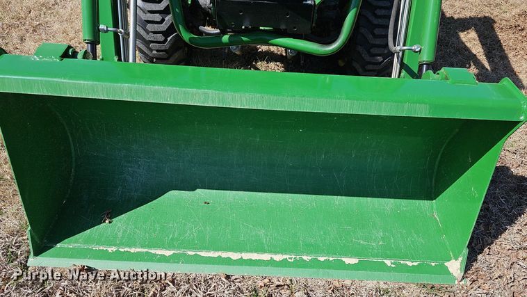 image for item EK5629 2016 John Deere  1025R tractor
