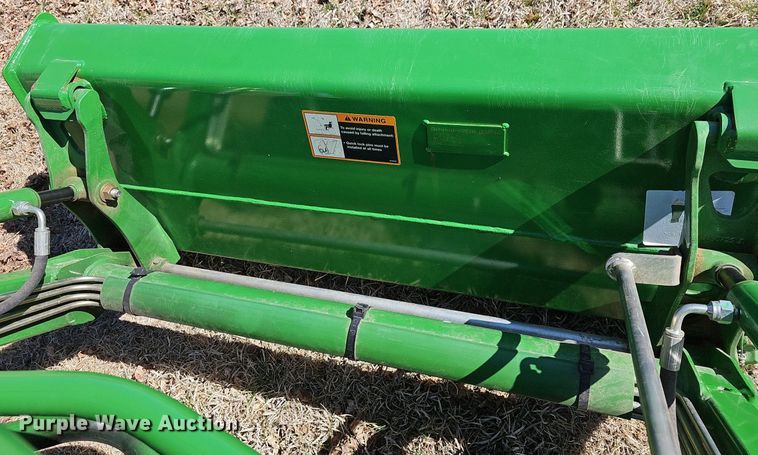 image for item EK5629 2016 John Deere  1025R tractor