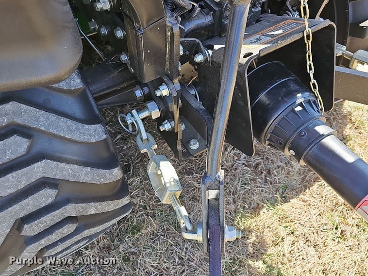 image for item EK5629 2016 John Deere  1025R tractor