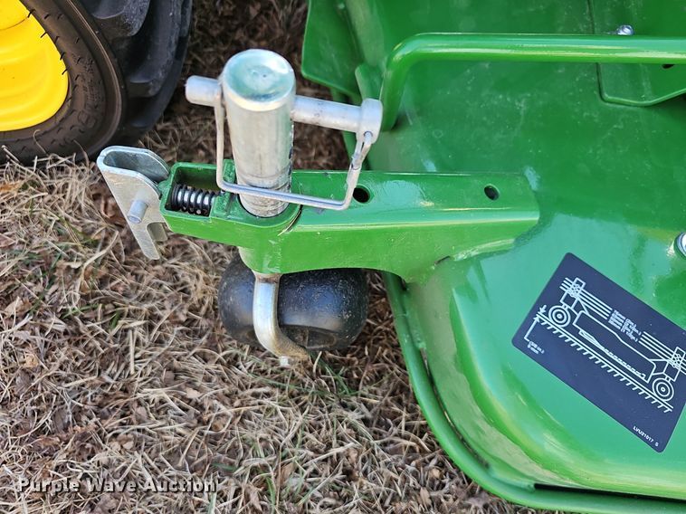 image for item EK5629 2016 John Deere  1025R tractor