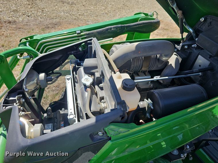 image for item EK5629 2016 John Deere  1025R tractor