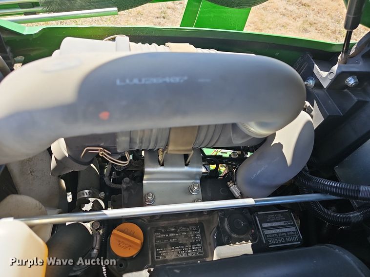 image for item EK5629 2016 John Deere  1025R tractor