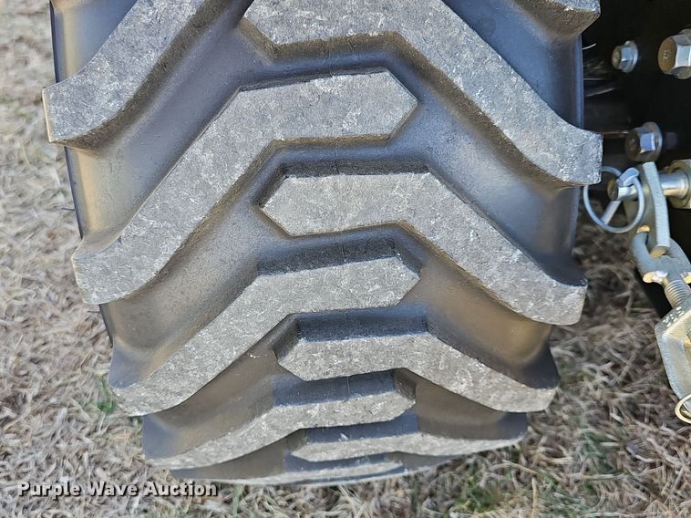 image for item EK5629 2016 John Deere  1025R tractor